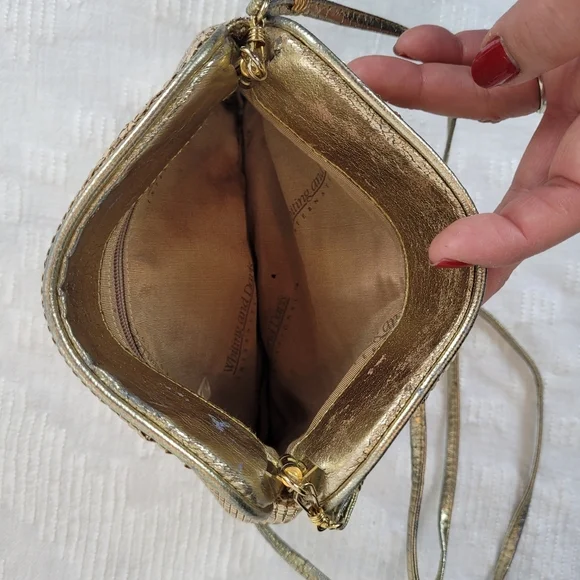Whiting and Davis vintage shimmer gold small purse clutch with strap fancy party - Picture 5 of 13